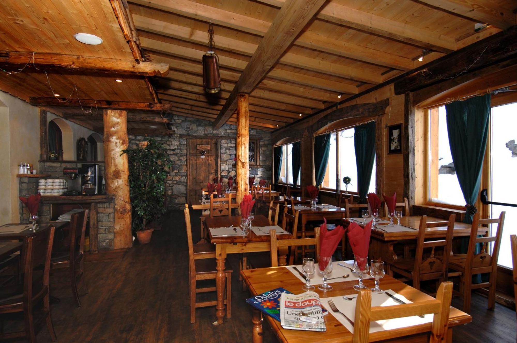 Hôtel Odalys Chalet Alpina Tignes Eksteriør bilde